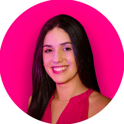 Carina, fundadora da Talkwcarina